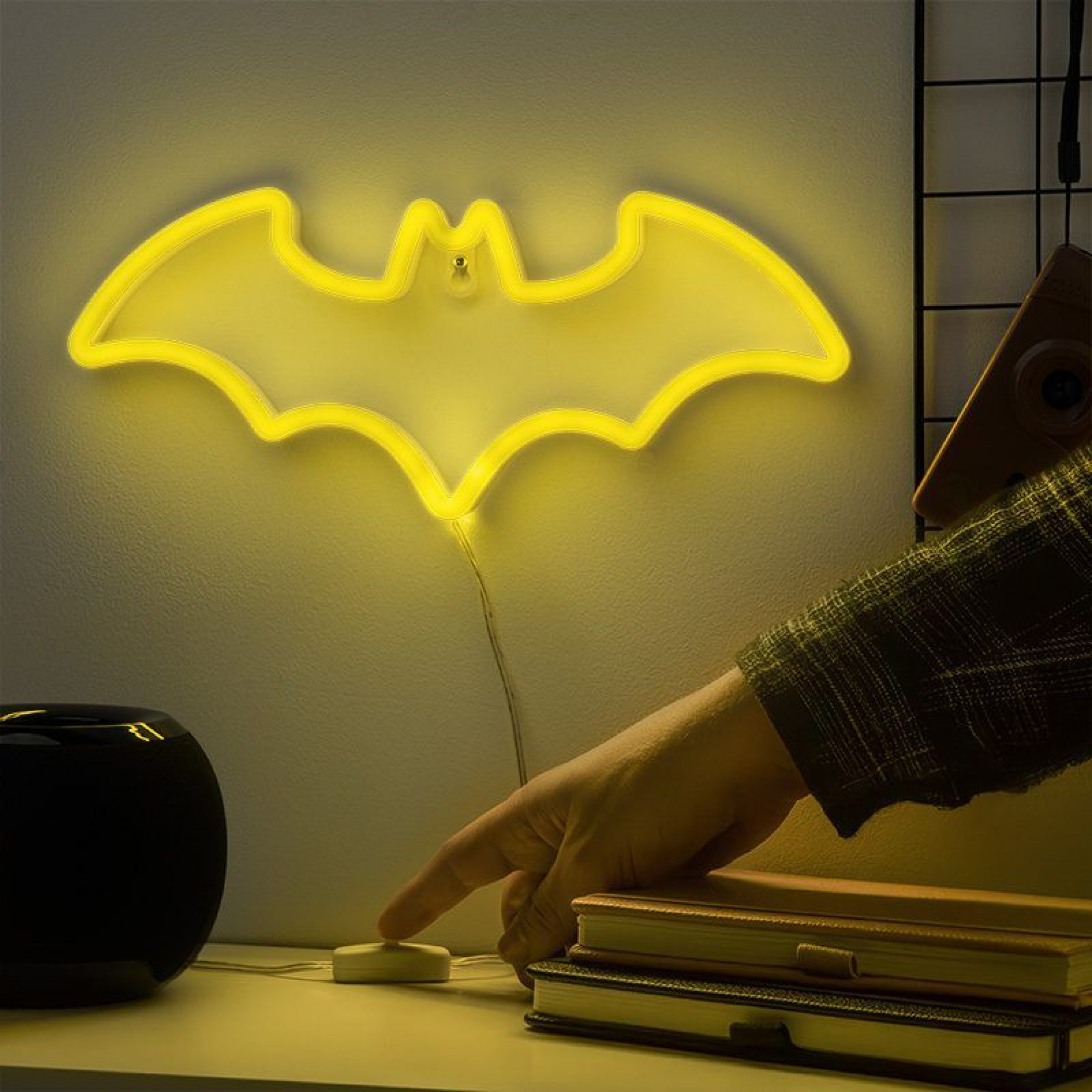 Batman Logo Neon Mountable Light